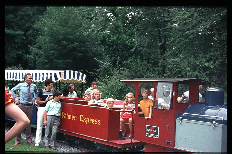 05.Frankfurt jul 1972 Brigitte,Marion,Peter,Britta,Jurgen.JPG